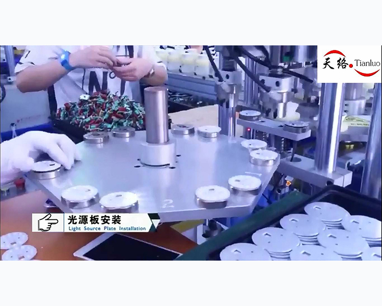 LED燈泡組裝線